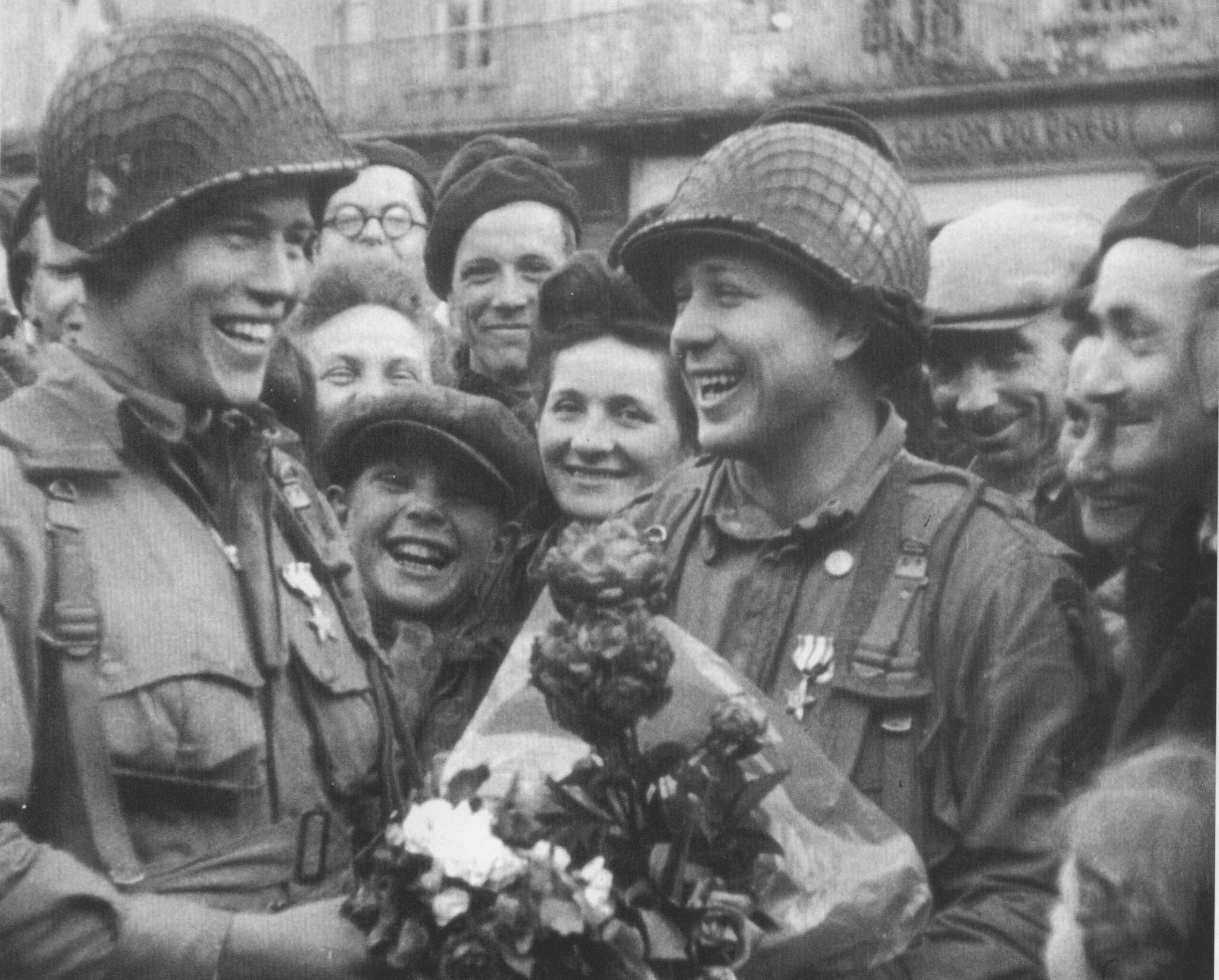 Histoire batailles en 1944-1945. Forêt de Bliesbruck : un travail  d'inventaire réalisé par deux passionnés